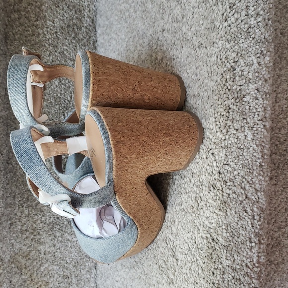 Corkys Blue and Tan Heeled Sandals  NWT - Picture 7 of 8